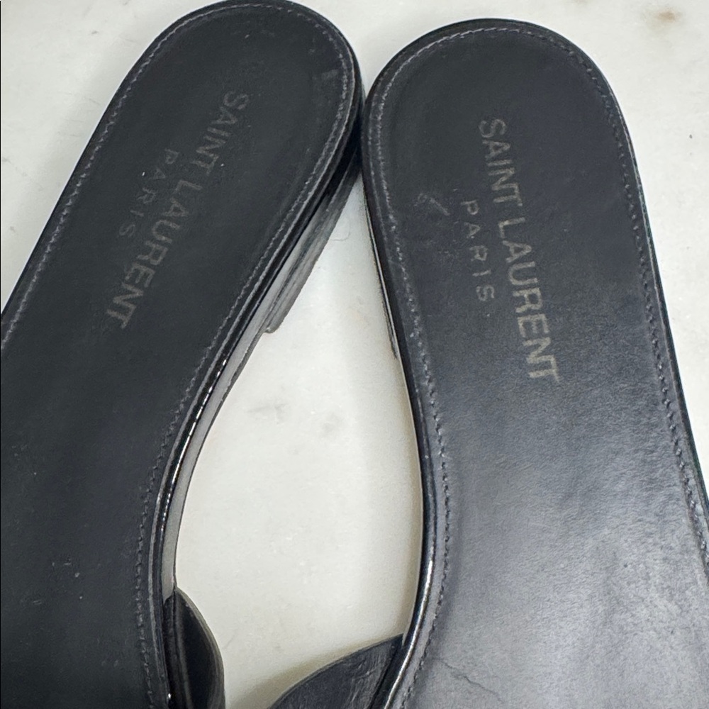 Saint Laurent Nu Pieds Woven Patent Tribute Flat Sandals - Picture 5 of 9